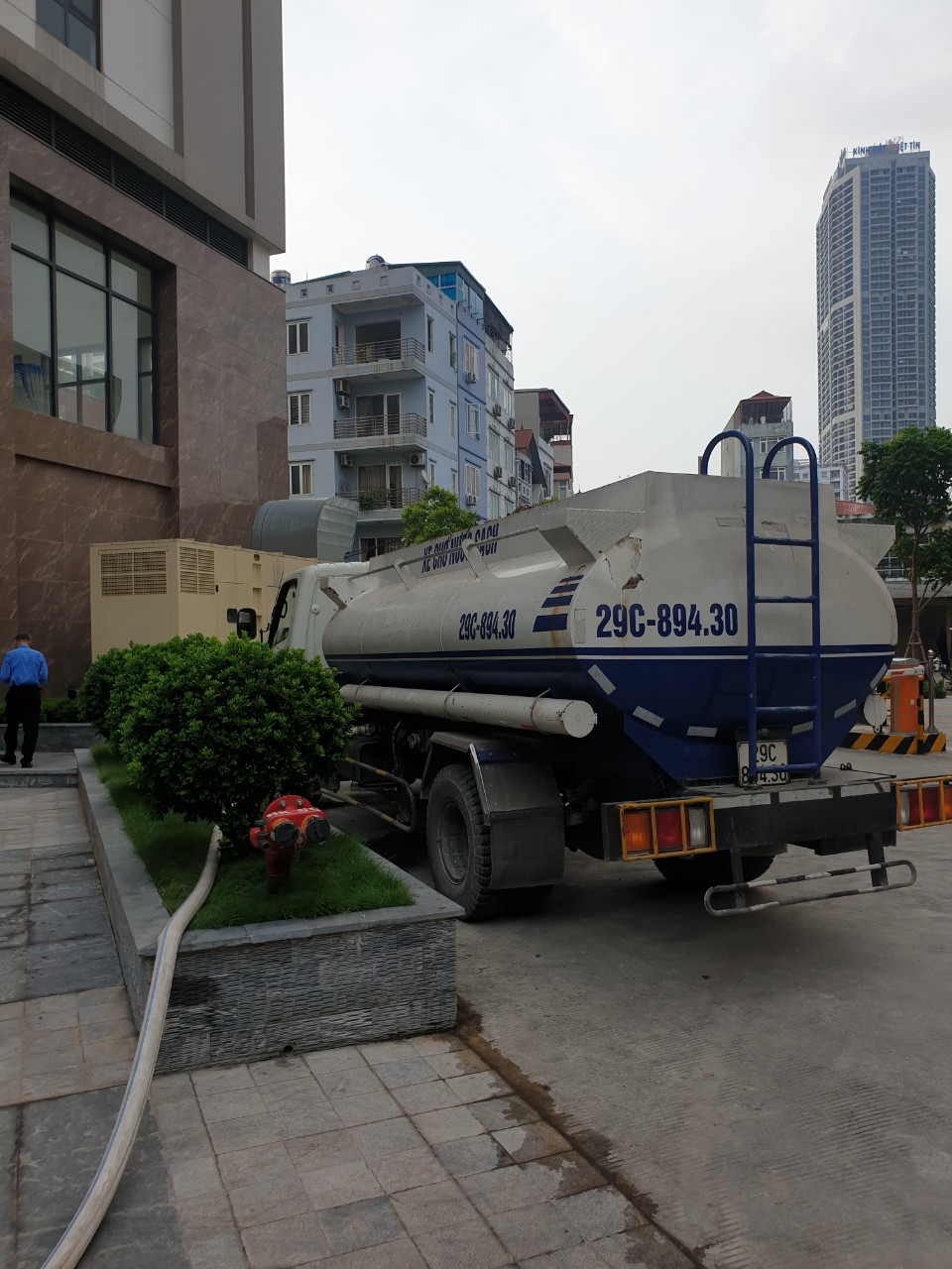 Công ty cho thuê xe bồn giá rẻ tại Hoàng Mai Hà Nội